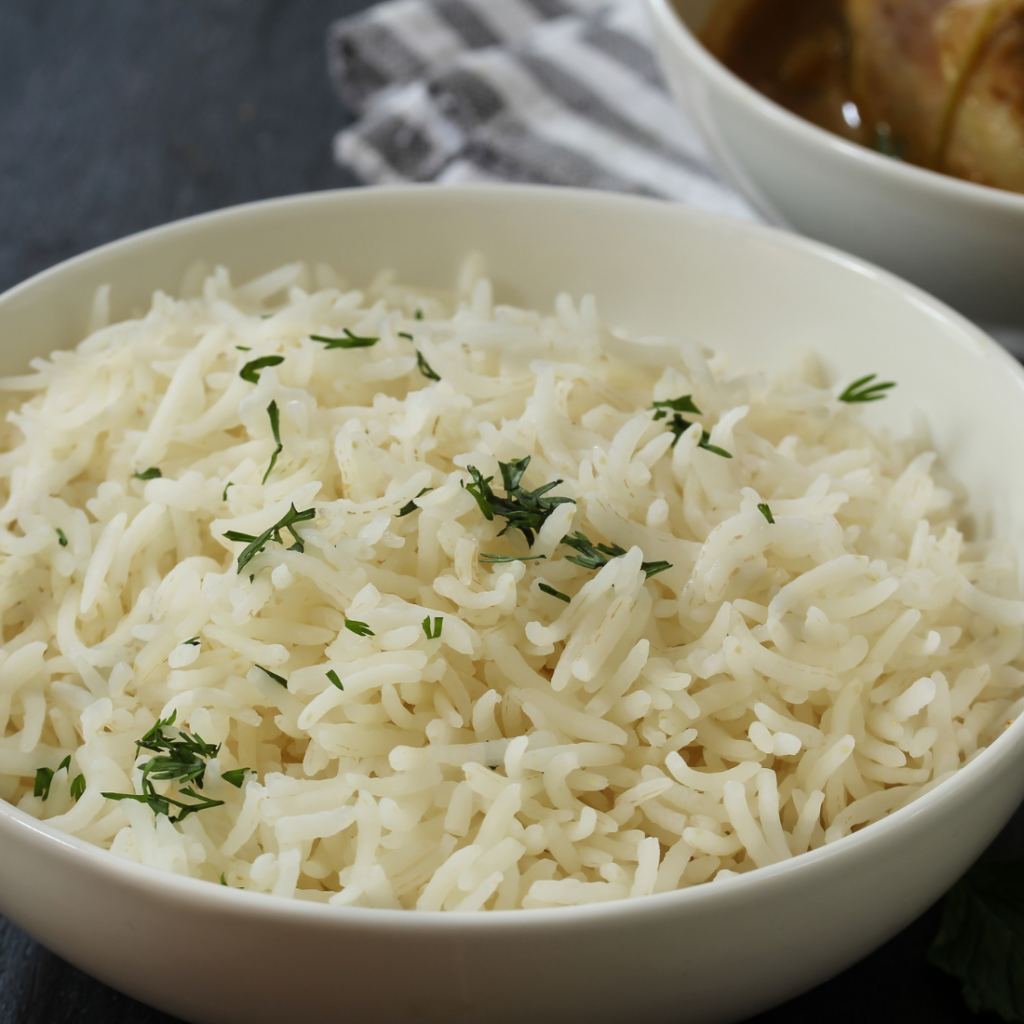 assiette de riz parfumée idéale pour accompagner vos plats tout en veillant à votre équilibre alimentaire